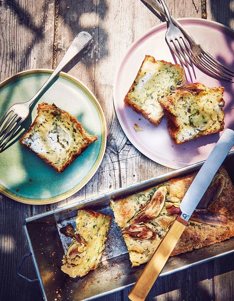 Cake aux courgettes, chèvre et menthe fraîche